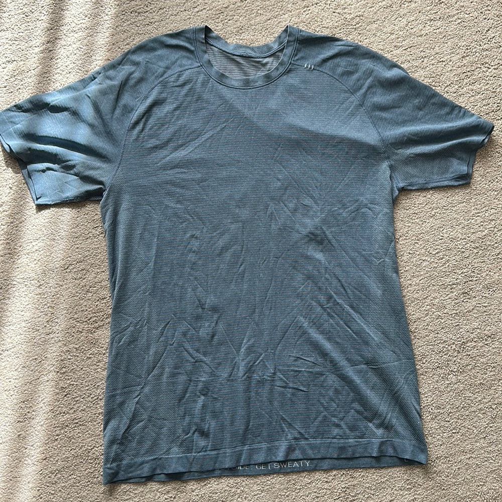 Men’s Lululemon Short Sleeve